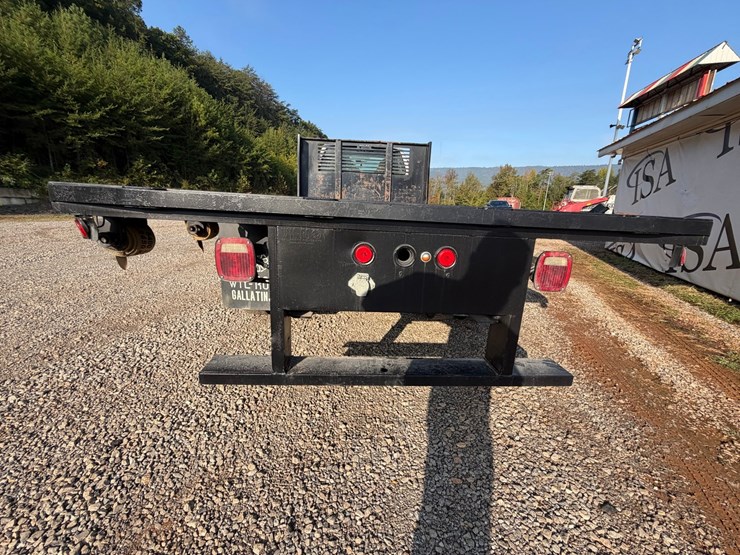 #4552-•-ford-f-650-flatbed-truck-image-34