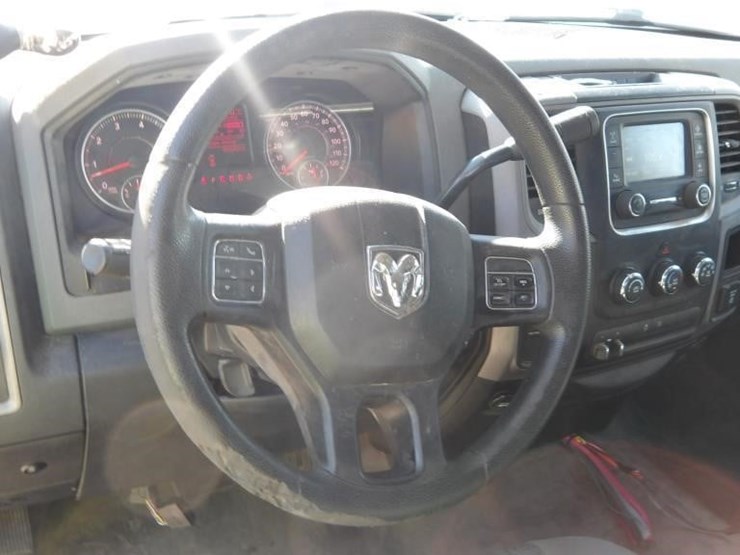 2016-dodge-ram-1500-image-14