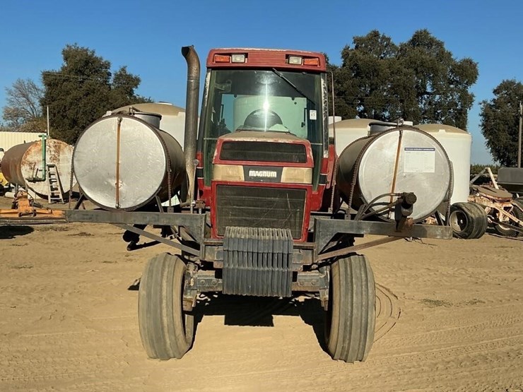 case-ih-7210-tractor-image-3
