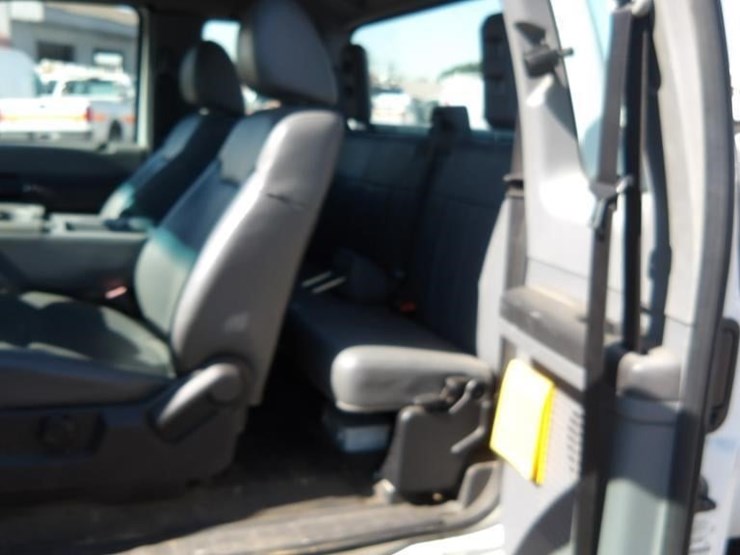 2011-ford-f250-image-17