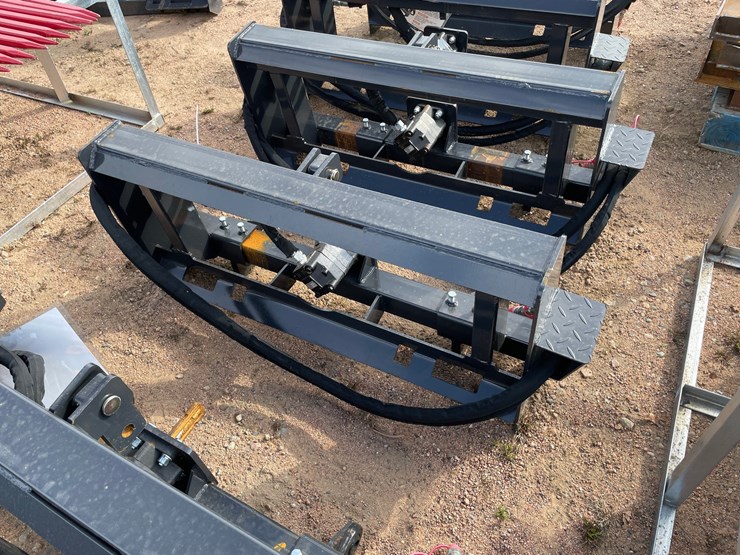 #4119-•-landhonor-skid-steer-3-point-hitch-adapter-image-5