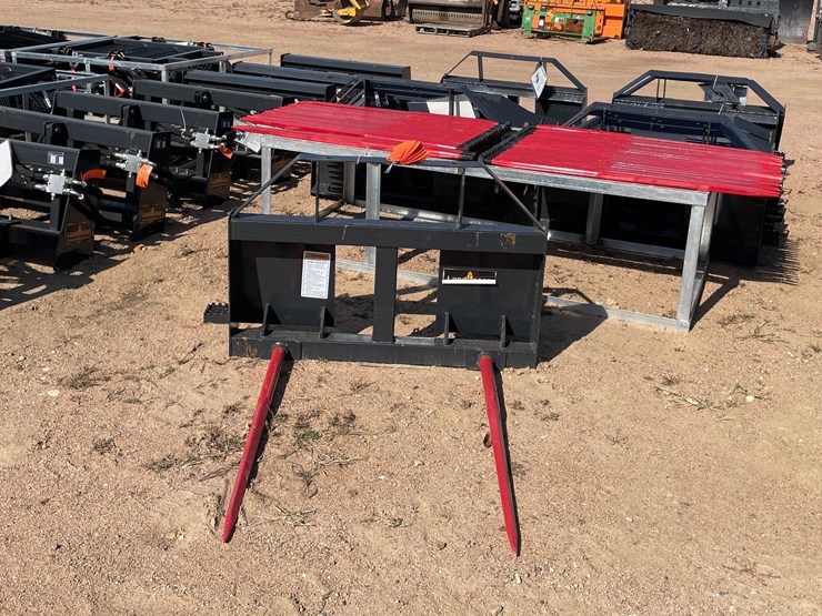 #4115-•-landhonor-skid-steer-bale-spear-attachment-image-11