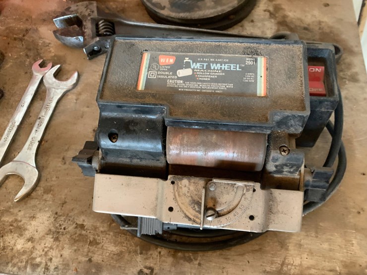 8’-x-2’-x-3’-metal-work-bench-and-all-it’s-contents-image-3