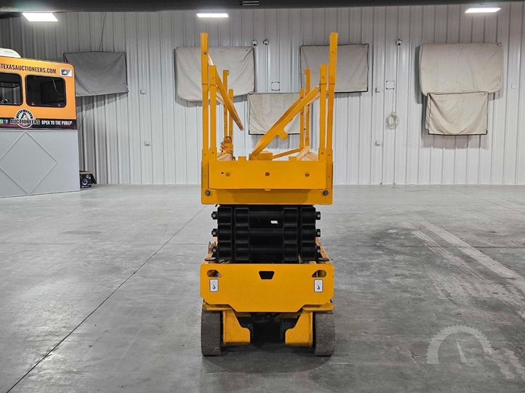2023-jcb-s1930e-image-7
