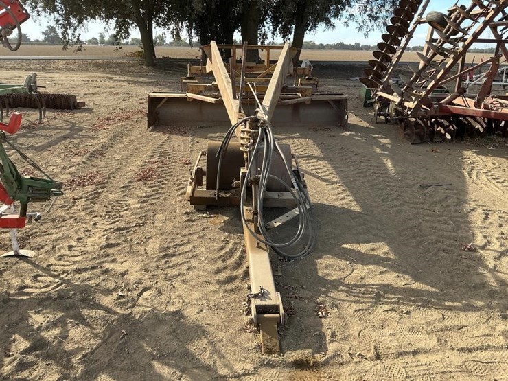 universal-14'x30'-triplane-image-2