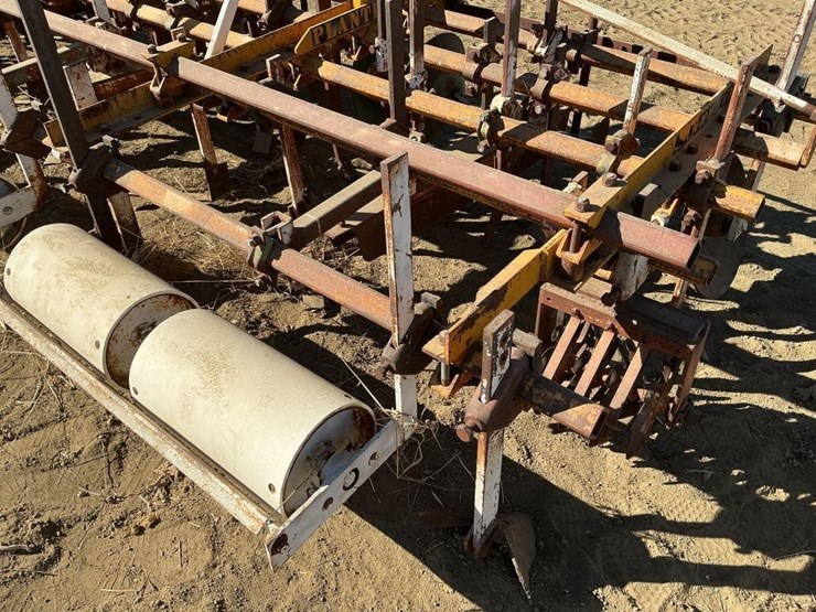 johnson-3-pt-3-row-60"-cultivator-image-13