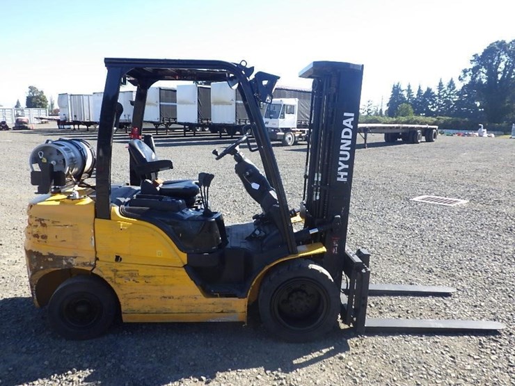 2023-hyundai-30l-9a-forklift-image-6
