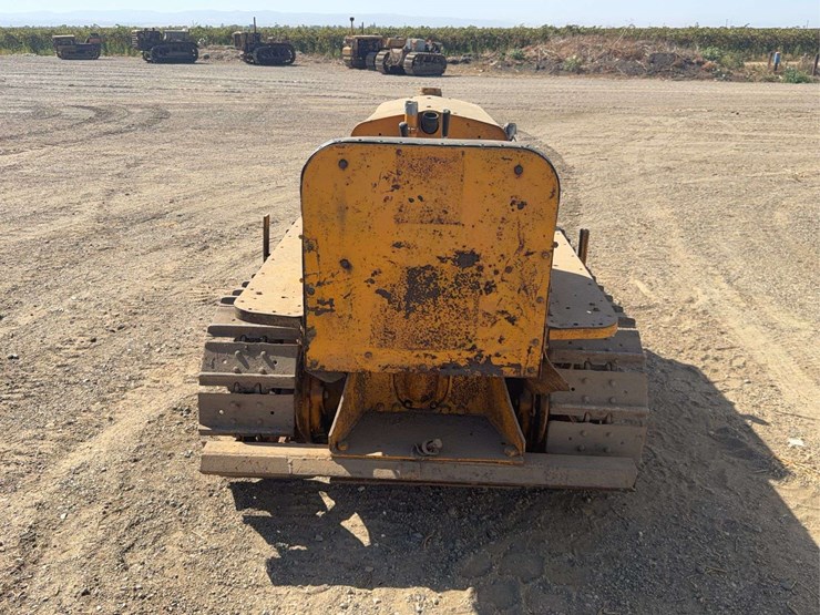 caterpillar-ten-image-4