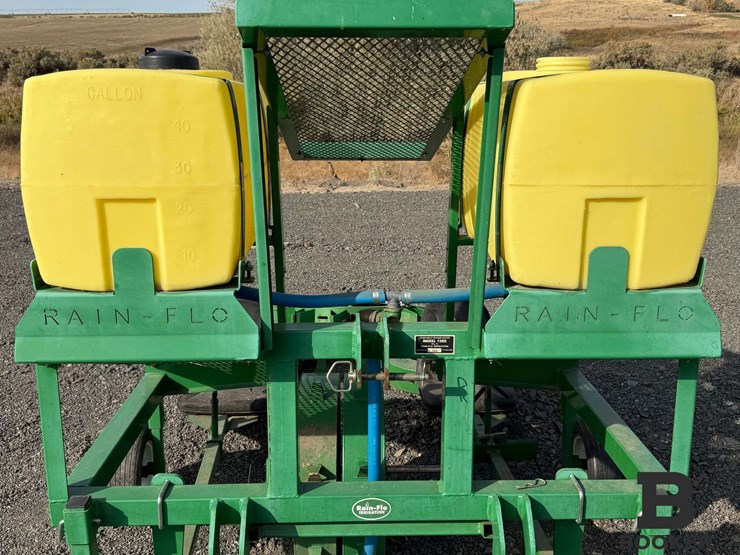 rain-flo-model-1200-2-row-vegetable-transplanter-image-8