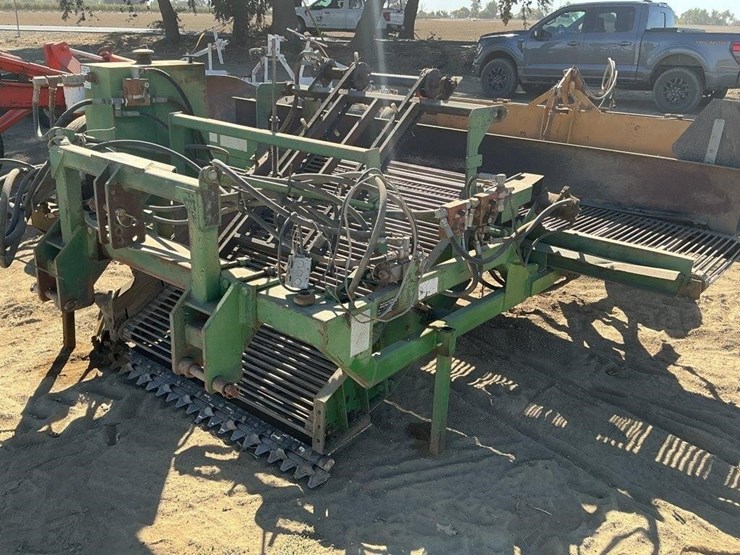 pickett-t-660-5'-3-pt-hyd.-vine-diverter-image-3