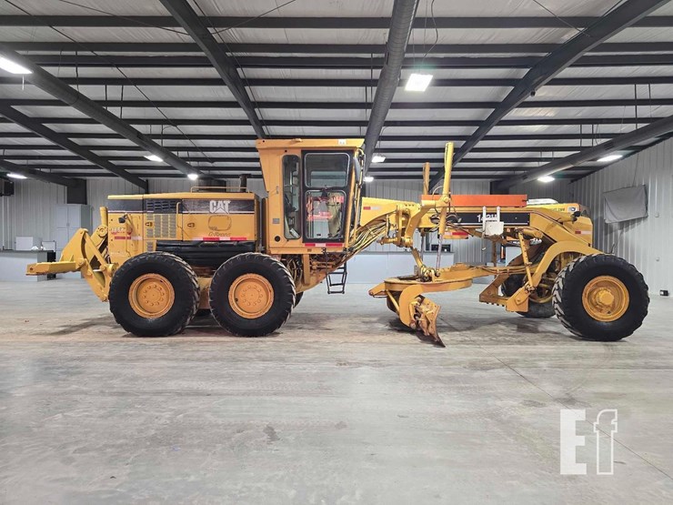 2004-caterpillar-143h-image-6