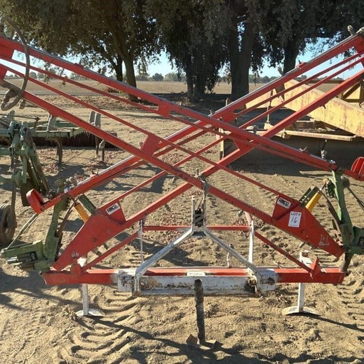 RMCO 40' 3-Pt X-Fold Spray Boom Attachment