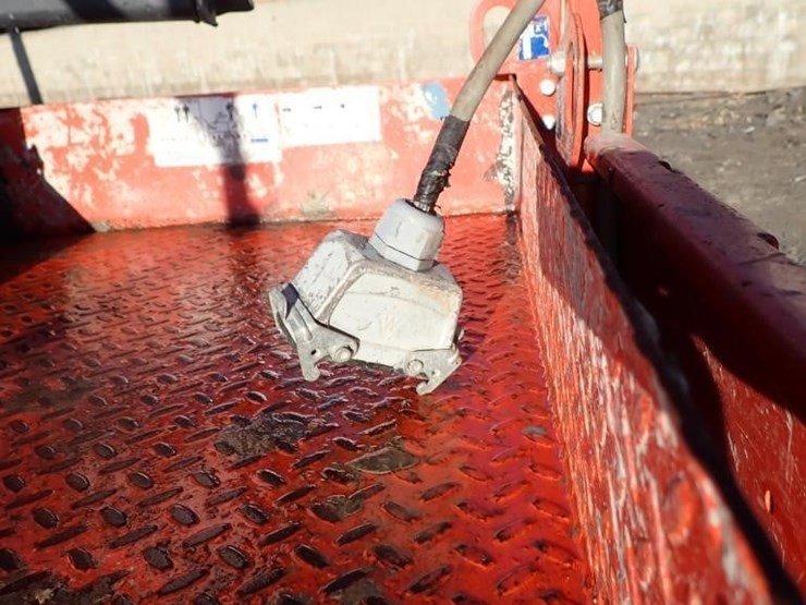 2018-skyjack-sj1113219-scissor-lift-image-9