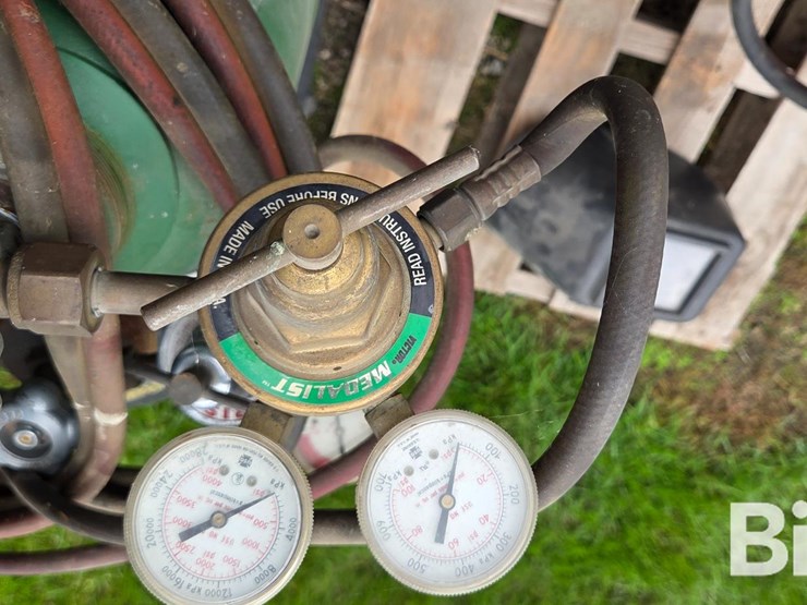 century-235-ac-welder-&-torch-image-12