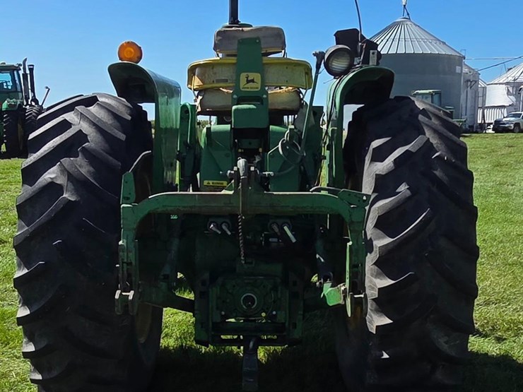 1968-john-deere-4020-2wd-tractor-image-6