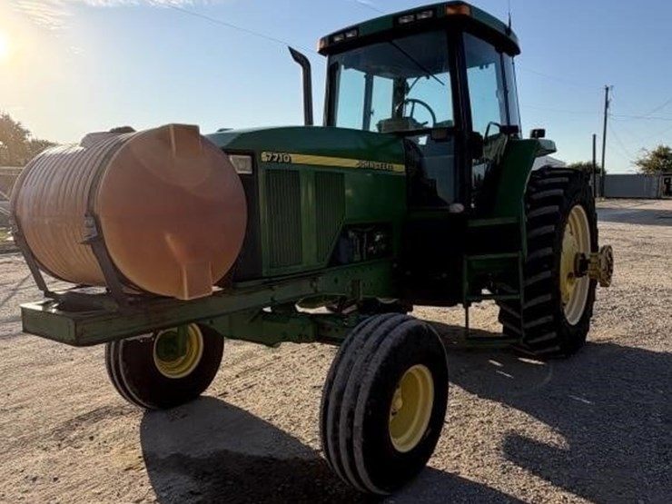 john-deere-400-image-8