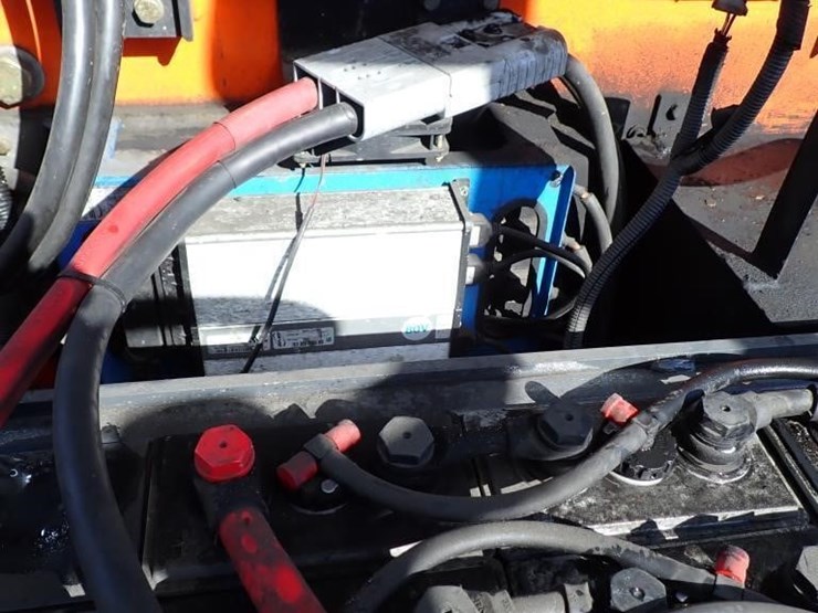 2008-doosan-b25x-5-forklift-image-16
