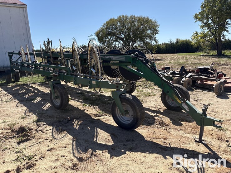 sitrex-magnum-mke14-16-16-wheel-v-rake-image-3