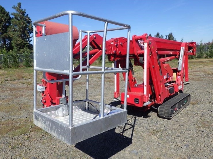 2022-cmc-72hd+-arbor-pro-articulating-spider-lift-image-1