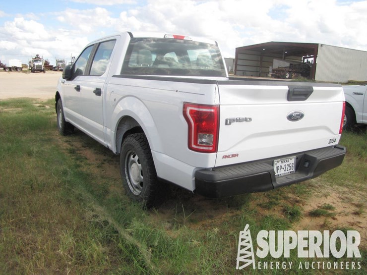 2017-ford-f-150-xl-crew-cab-pickup-image-4