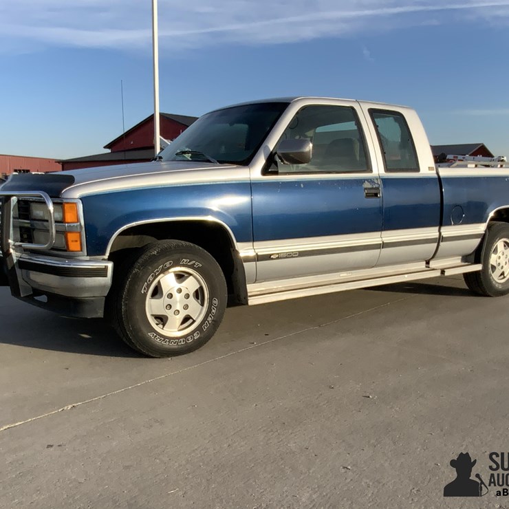 1993 Chevrolet Silverado GMT-400 K1500 4x4 Extended Cab Pickup