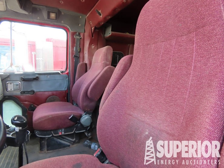 2012-western-star-4900-t/a-truck-tractor-w/pusher-axle-sleeper-image-10