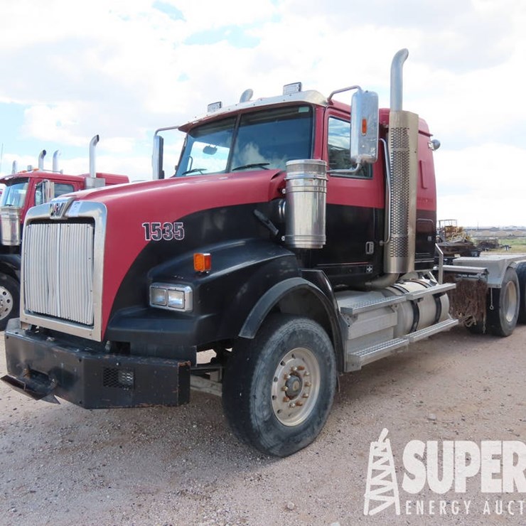 2015 WESTERN STAR 4900 T/A Truck Tractor w/Sleeper