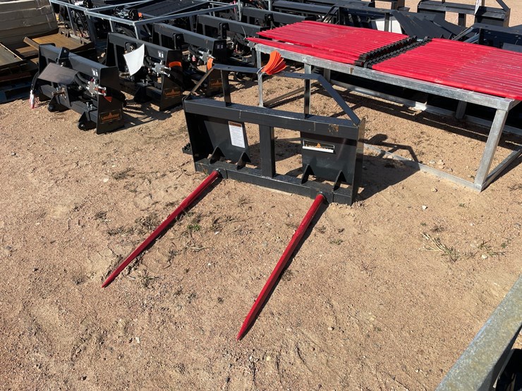 #4101-•-landhonor-skid-steer-bale-spear-attachment-image-1