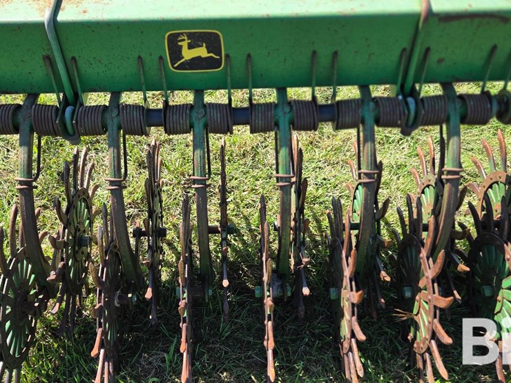 john-deere-400-rotary-hoe-image-13