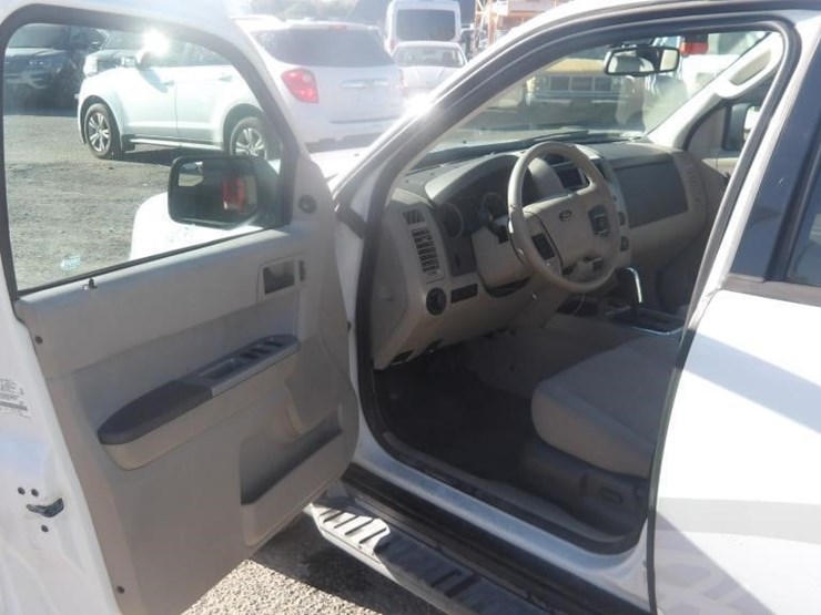 2012-ford-escape-image-14