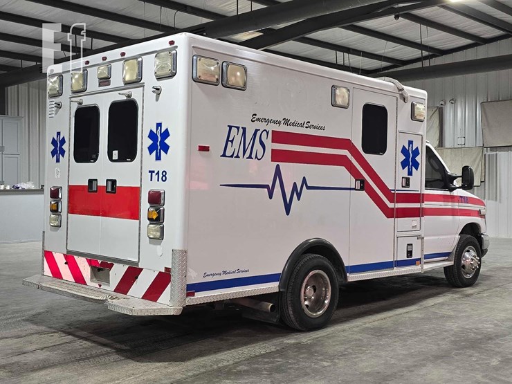 2012-ford-e350-sd-image-3