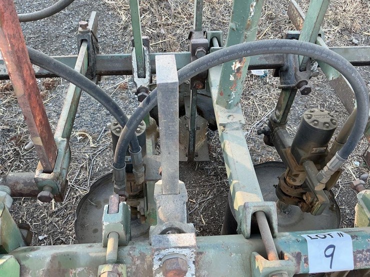 custom-3-pt-3-row-60"-hyd.-vine-trainer-image-8