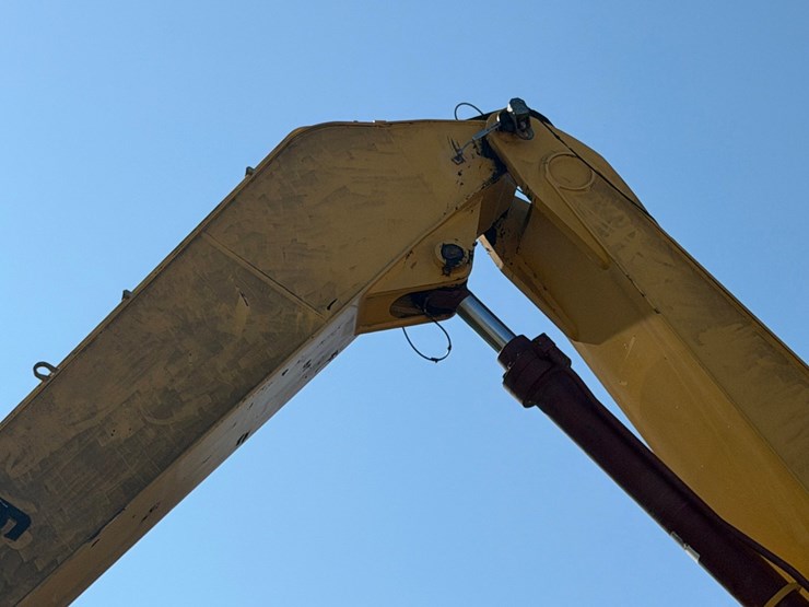 #4098-•-2015-john-deere-870g-lc-excavator-image-33