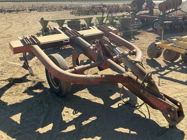 allis-chalmers-600-3-shank-hd-pull-ripper-image-3