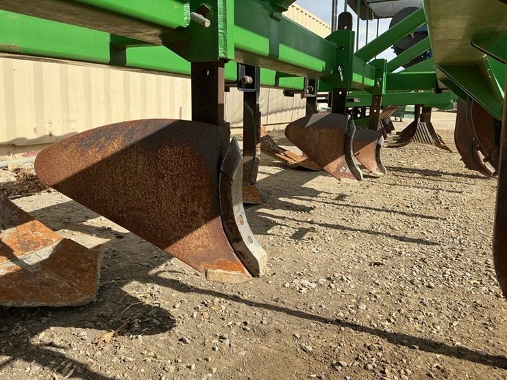 custom-3-pt-3-row-60"-drip-tape-retriever-image-10