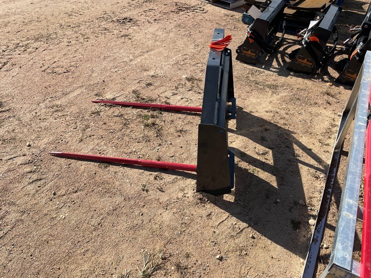 #4103-•-landhonor-skid-steer-bale-spear-attachment-image-3