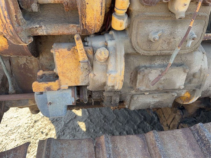 caterpillar-forty-diesel-image-23