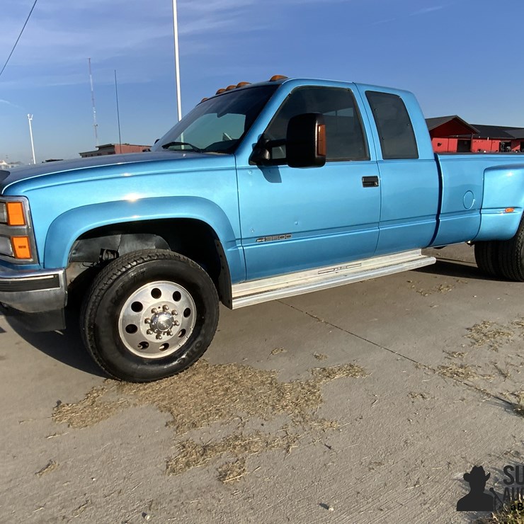 1993 Chevrolet GMT-400 K3500 4x4 Extended Cab Dually Pickup