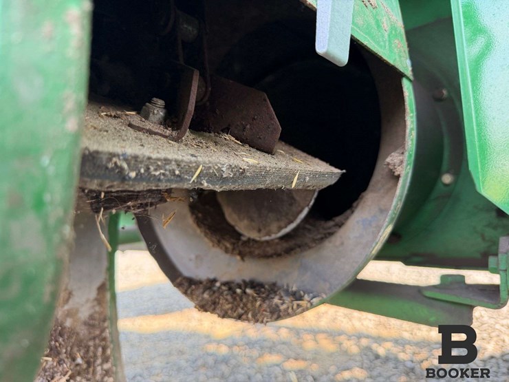 2012-john-deere-s670-combine-image-81