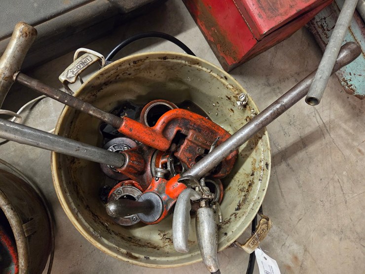 #54-•-pipe-threader-/-reamer-/-cutter-&-inserts-image-1