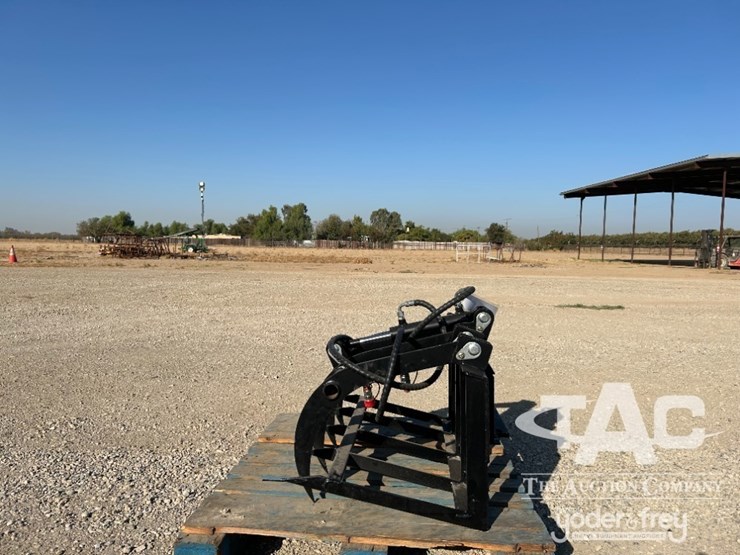 2026-aboss-25"-grapple-bucket,-fits-skidsteer.-image-3