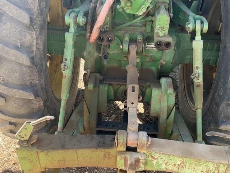 john-deere-4640-tractor,-powershift-image-7
