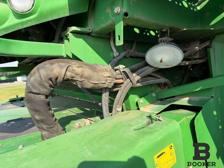 2012-john-deere-s670-combine-image-19