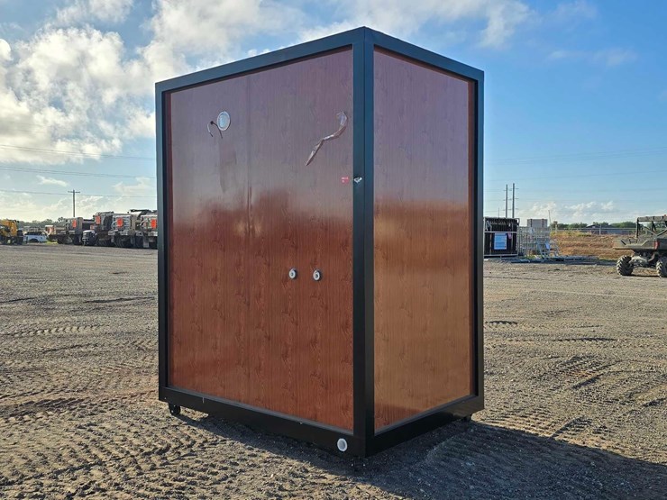 mobile-toilet-with-shower-image-3