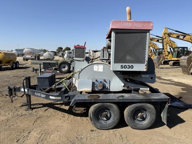 2005-asphalt-zipper-az-480hd-asphalt-grinder-image-5