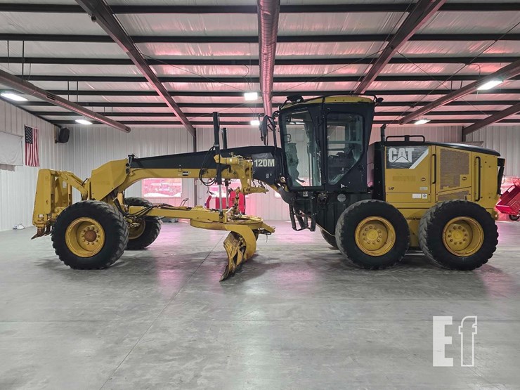 2009-caterpillar-120m-image-5