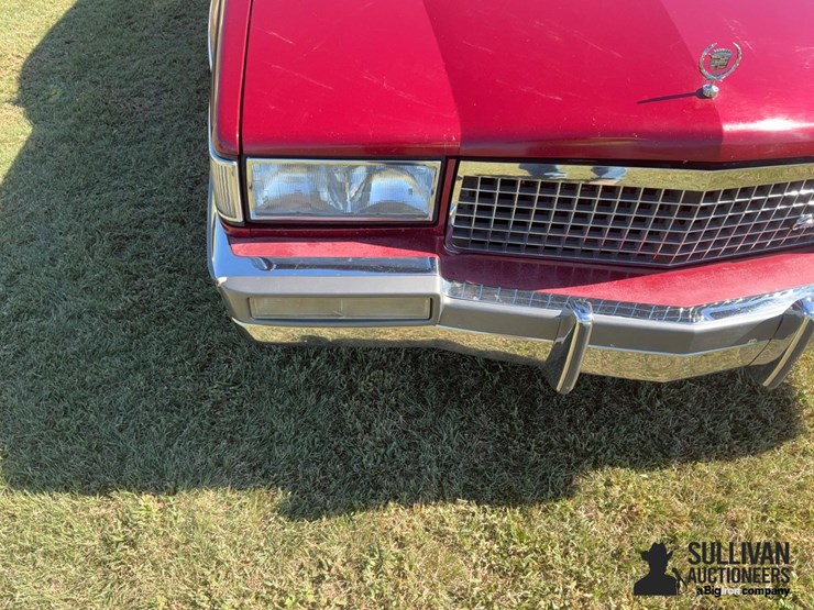 1989-cadillac-sedan-deville-car-image-11