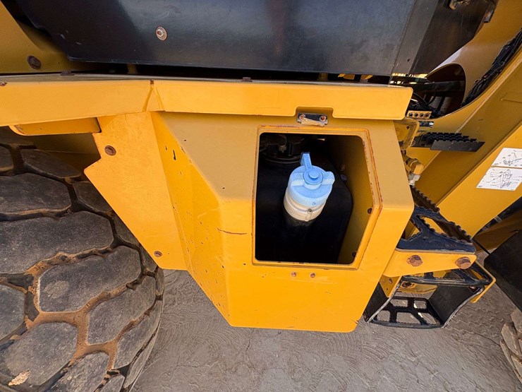2018-caterpillar-930-r/t-wheeled-loader-(5,129-hours)-image-38