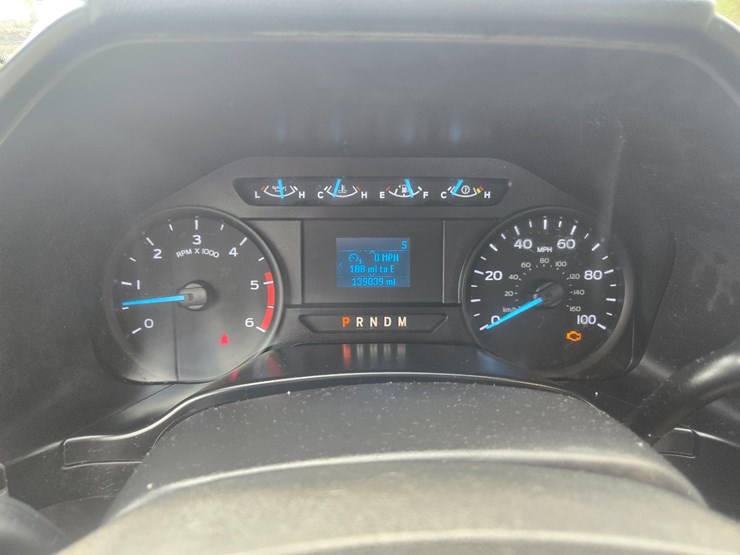 2021-ford-f350-image-41