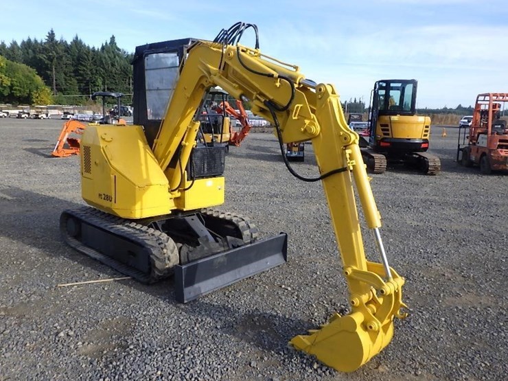 komatsu-pc28uu-image-7